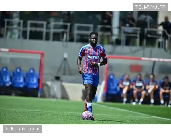 奥德松·爱德华稳健发挥助球队上演英超精彩逆转